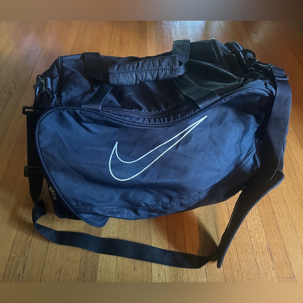 Nike Black Gym/Training Duffel Bag